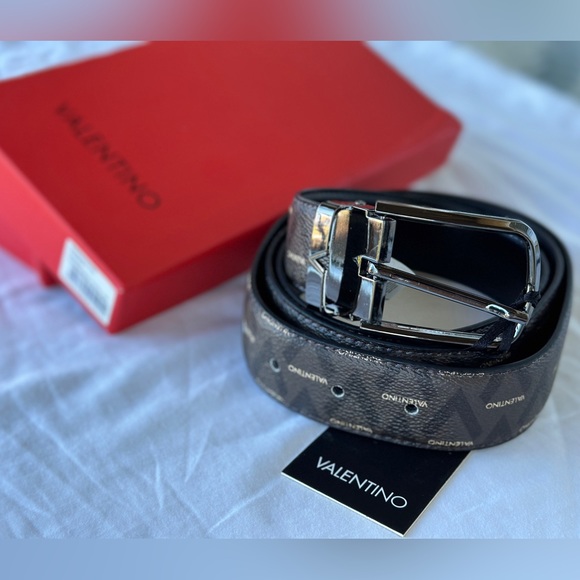 AUTHENTIC VALENTINO BRAND NEW BELT - Picture 14 of 14